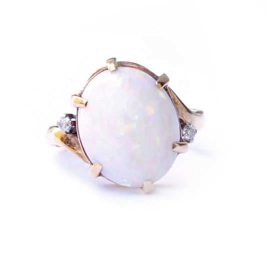 Vintage 9ct Gold Opal Cabochon & Diamond Ring