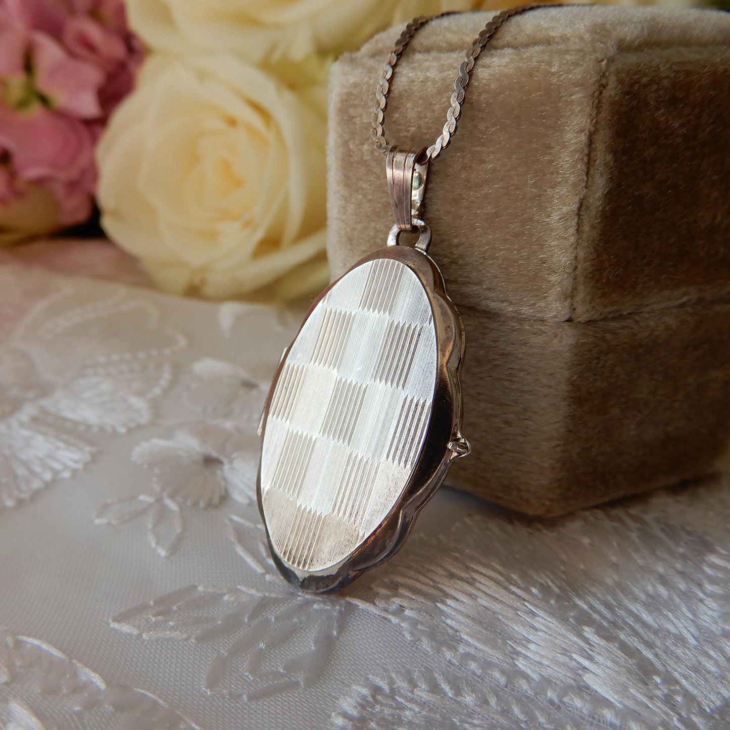 Vintage Sterling Silver K&L Locket with Chain