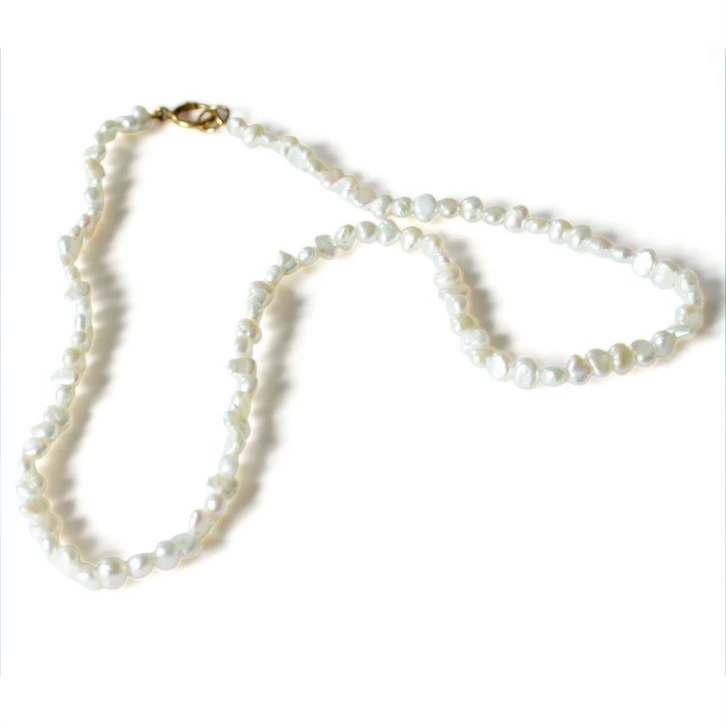 Vintage Sea Pearl Necklace with 9ct Bolt Ring Catch