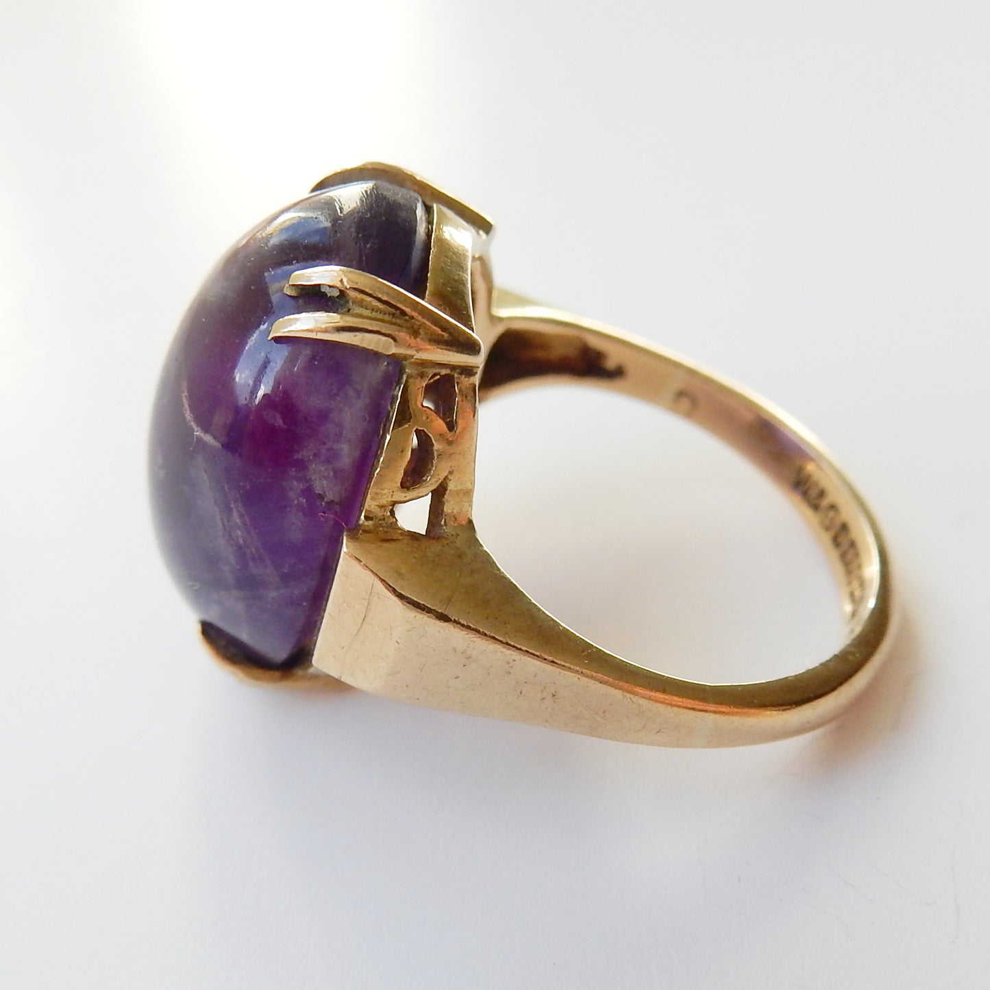 Vintage 9ct Gold Natural Amethyst Cabochon Ring