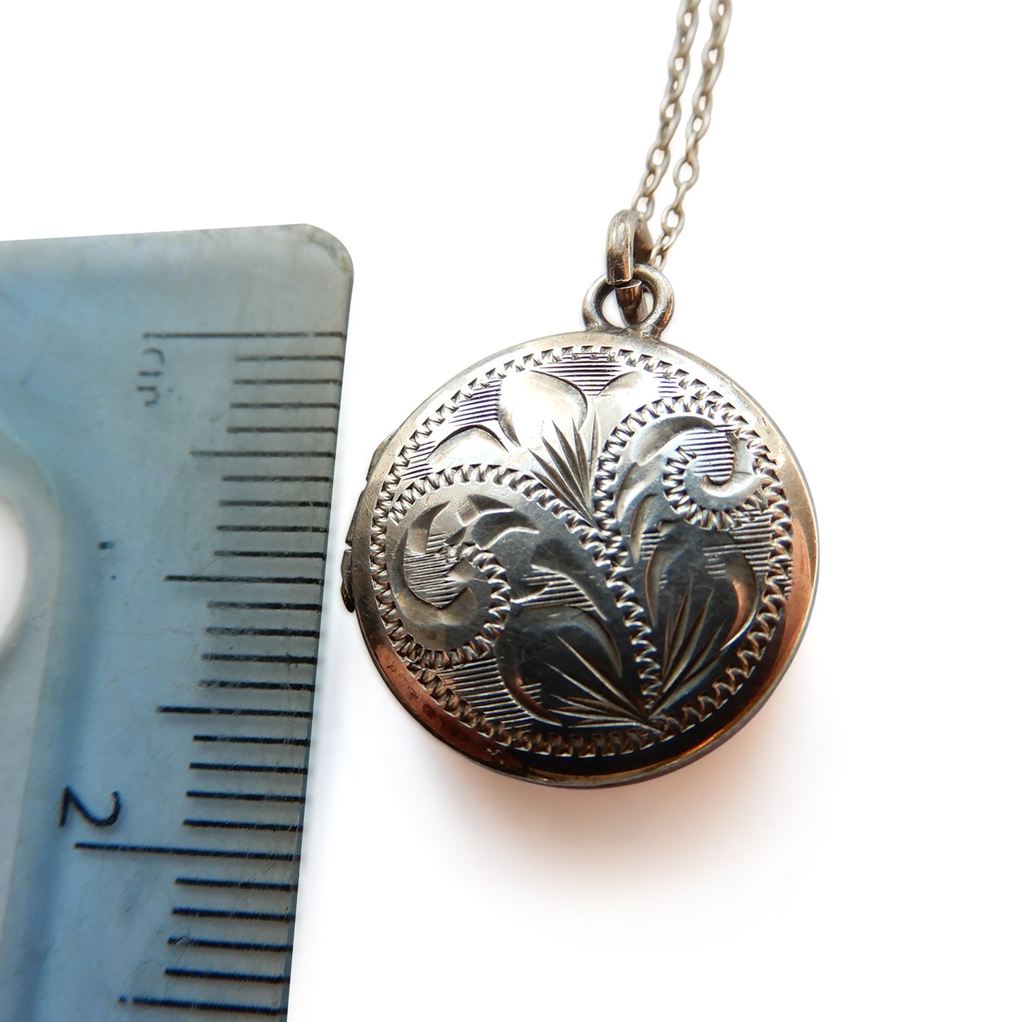 Dainty Vintage Sterling Silver Circle Locket with Chain