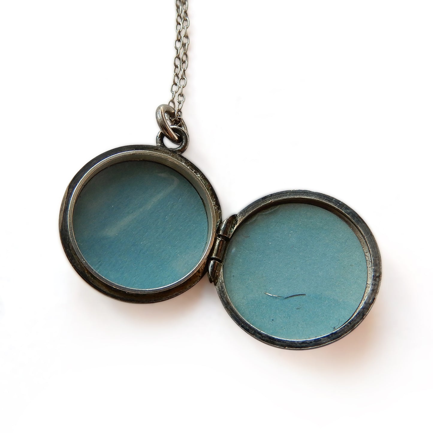 Dainty Vintage Sterling Silver Circle Locket with Chain