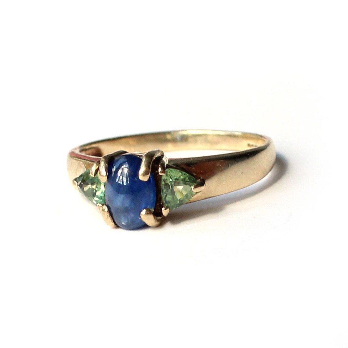 9ct Gold Sapphire & Peridot Ring