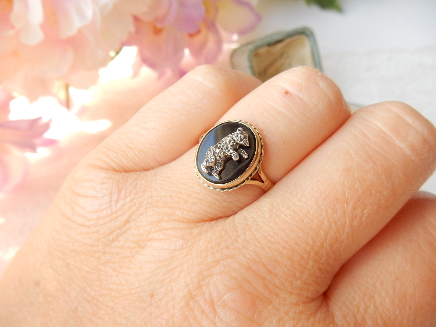 Antique 9ct Gold Old Cut Diamond Onyx Bear Ring US Size 7.5 UK Q