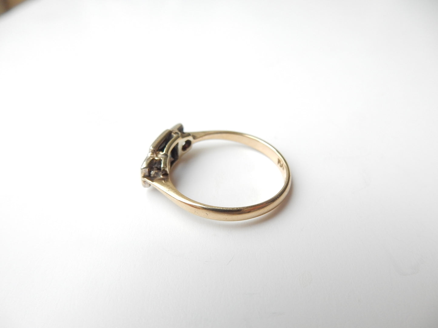 Art Deco 9ct Gold Platinum Sapphire & Diamond Ring