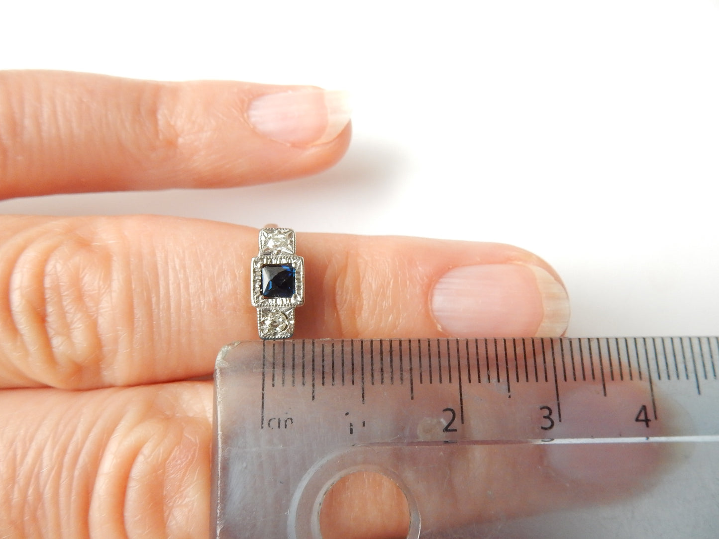 Art Deco 9ct Gold Platinum Sapphire & Diamond Ring
