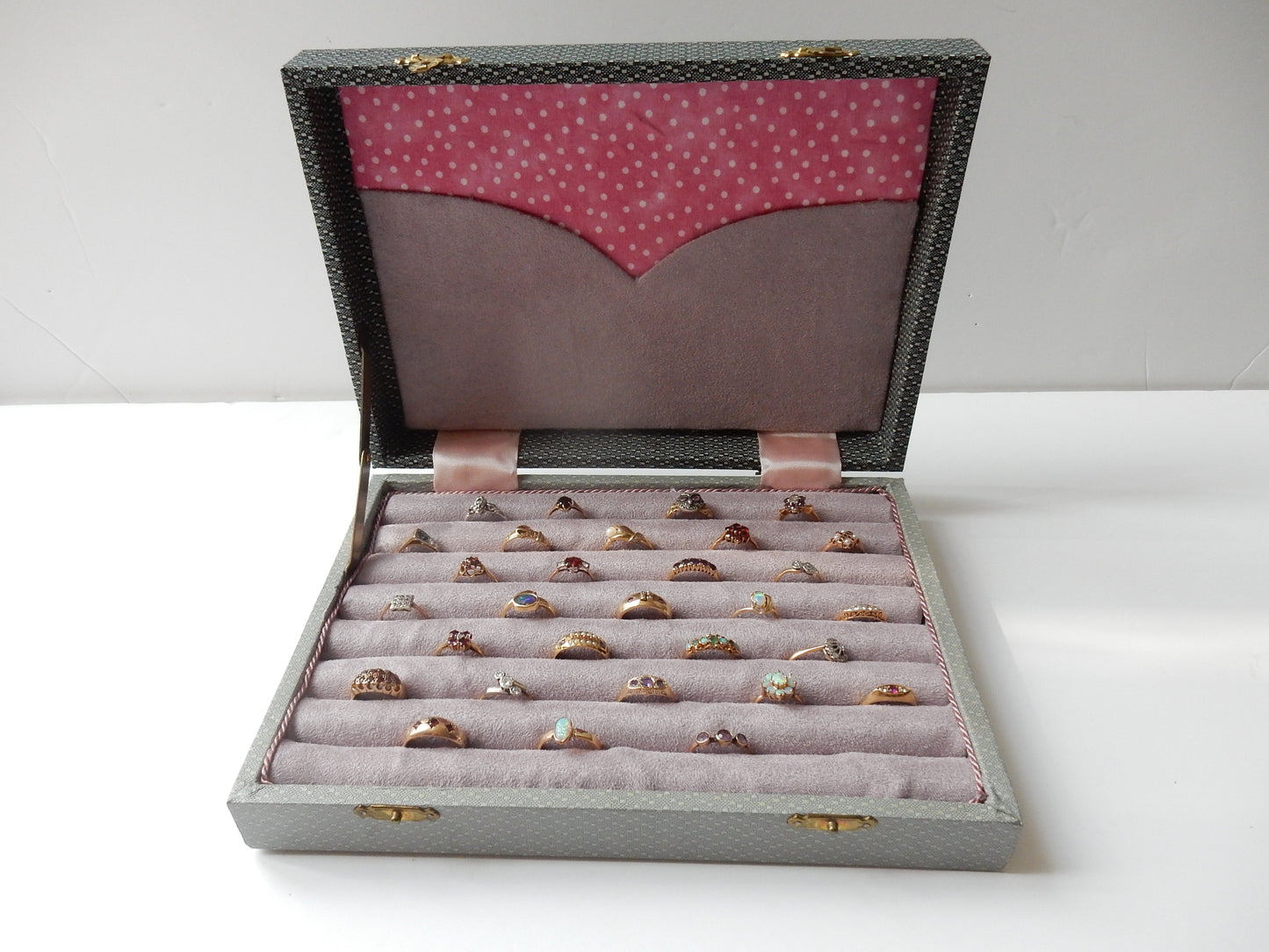Vintage Pink & Lilac Velvet Multi Ring Box