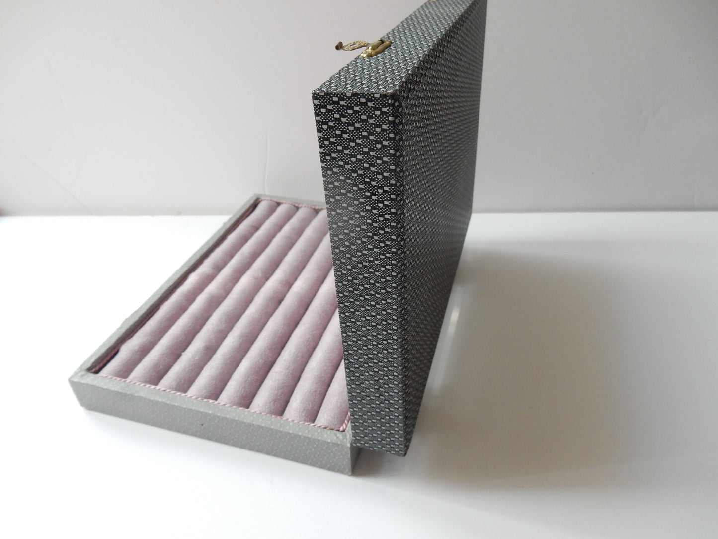Vintage Pink & Lilac Velvet Multi Ring Box