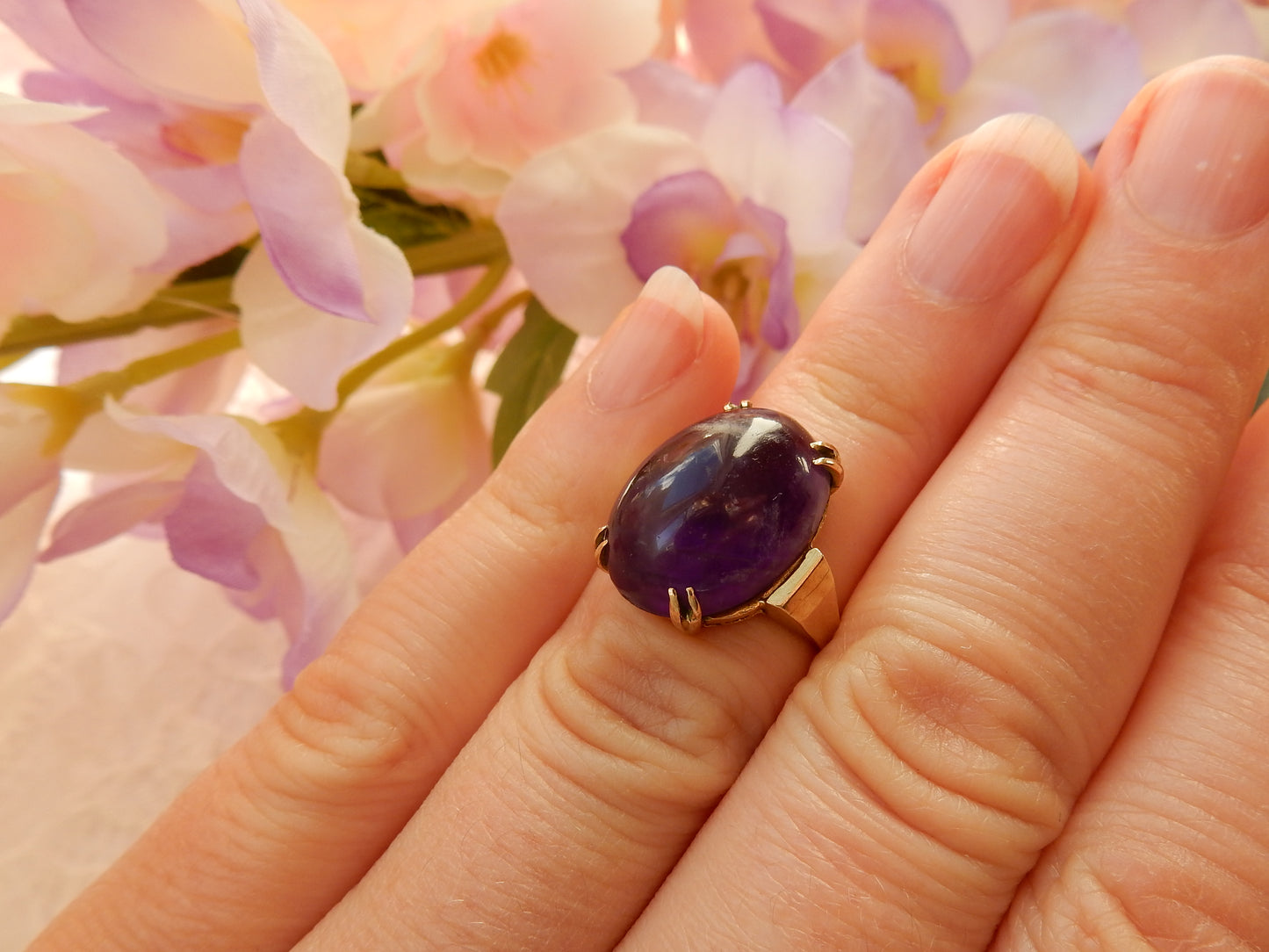 Vintage 9ct Gold Natural Amethyst Cabochon Ring