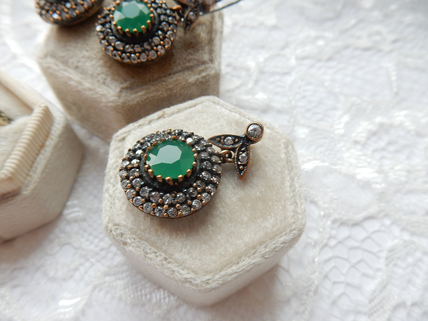 Vintage Solid Silver Green Chalcedony Ring Earring & Pendant Matching Jewelery Set