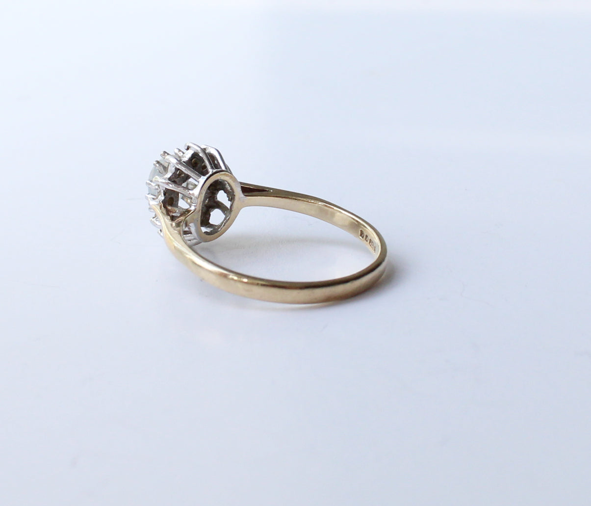 Vintage 9ct Moonstone & Diamond Ring