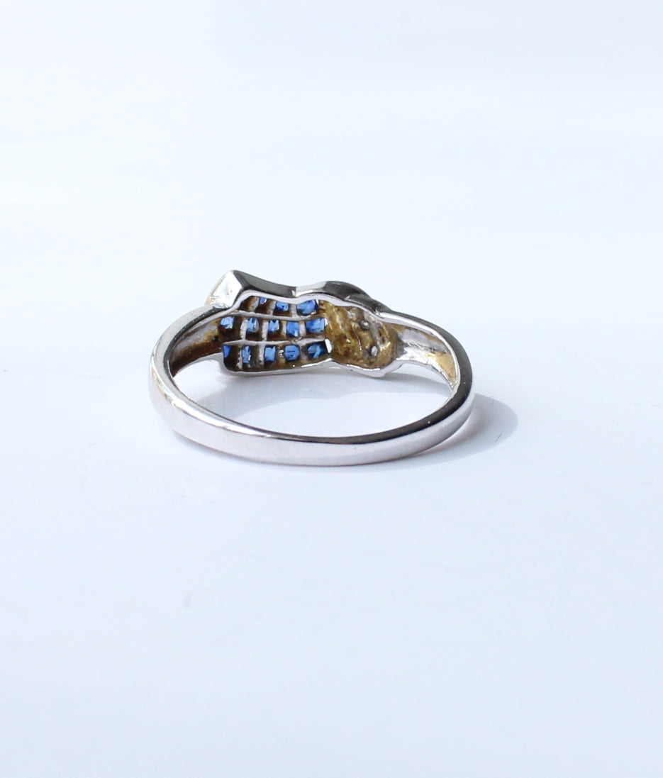 18ct White Gold Sapphire & Diamond Ring