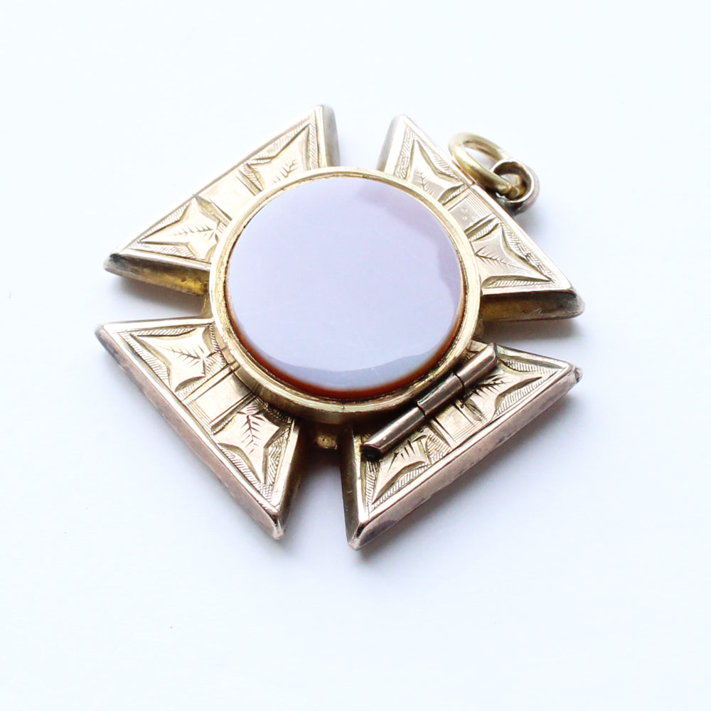 Victorian 9ct Gold Back & Front Sardonyx Locket