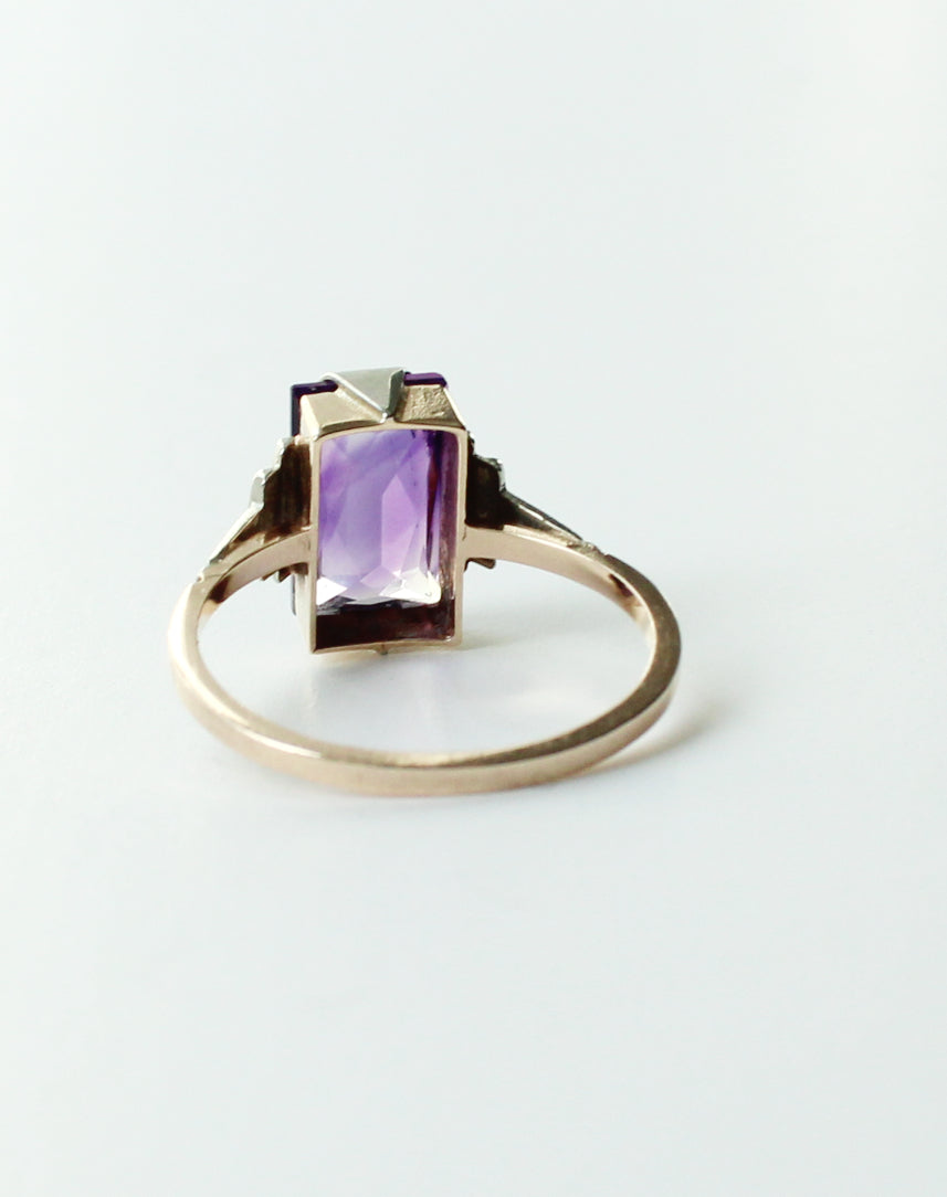 Art Deco 9ct Gold Amethyst Ring