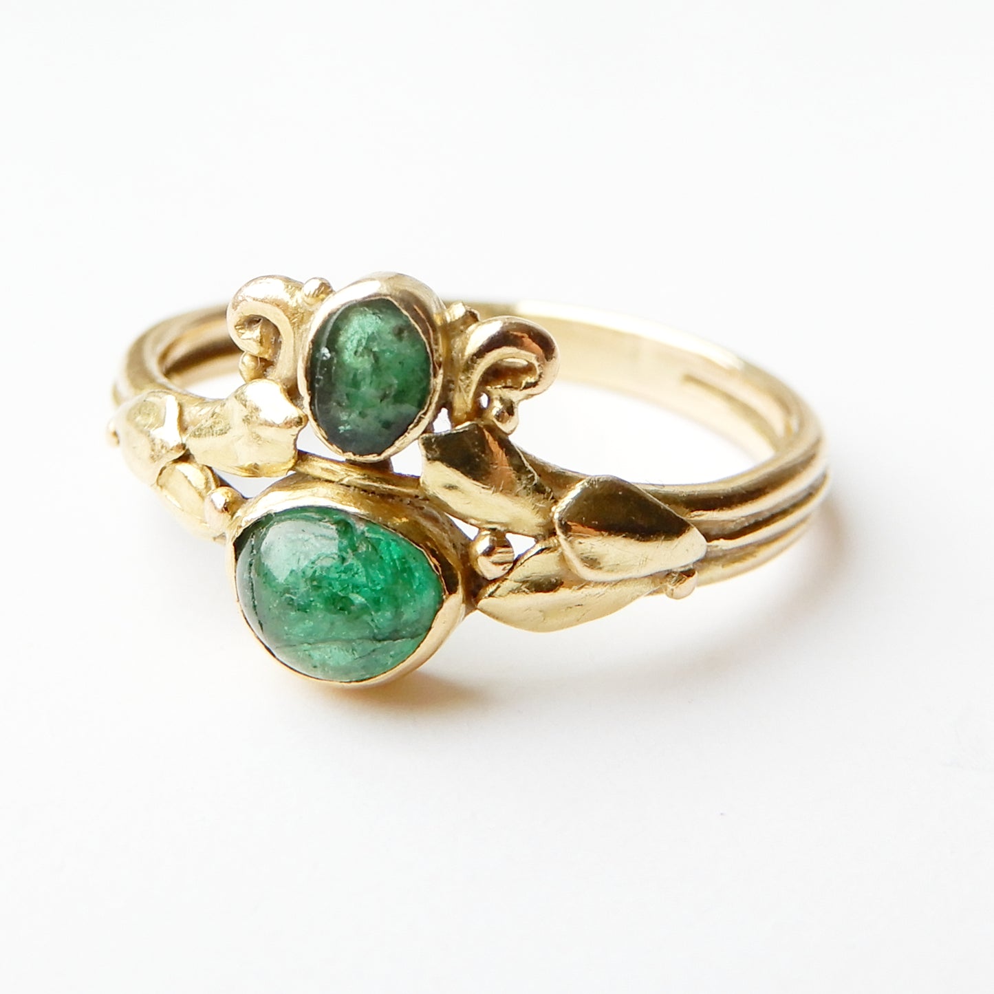 Art Nouveau 18ct Emerald Ring