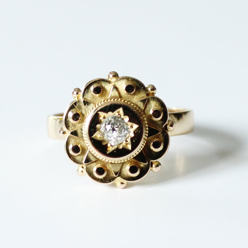 Antique 9ct Gold Etruscan Diamond Ring