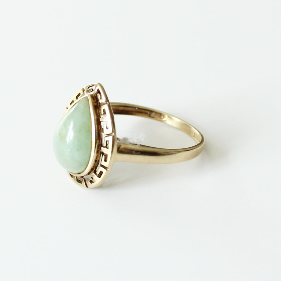 Vintage 9ct Gold Jade Greek Key Ring