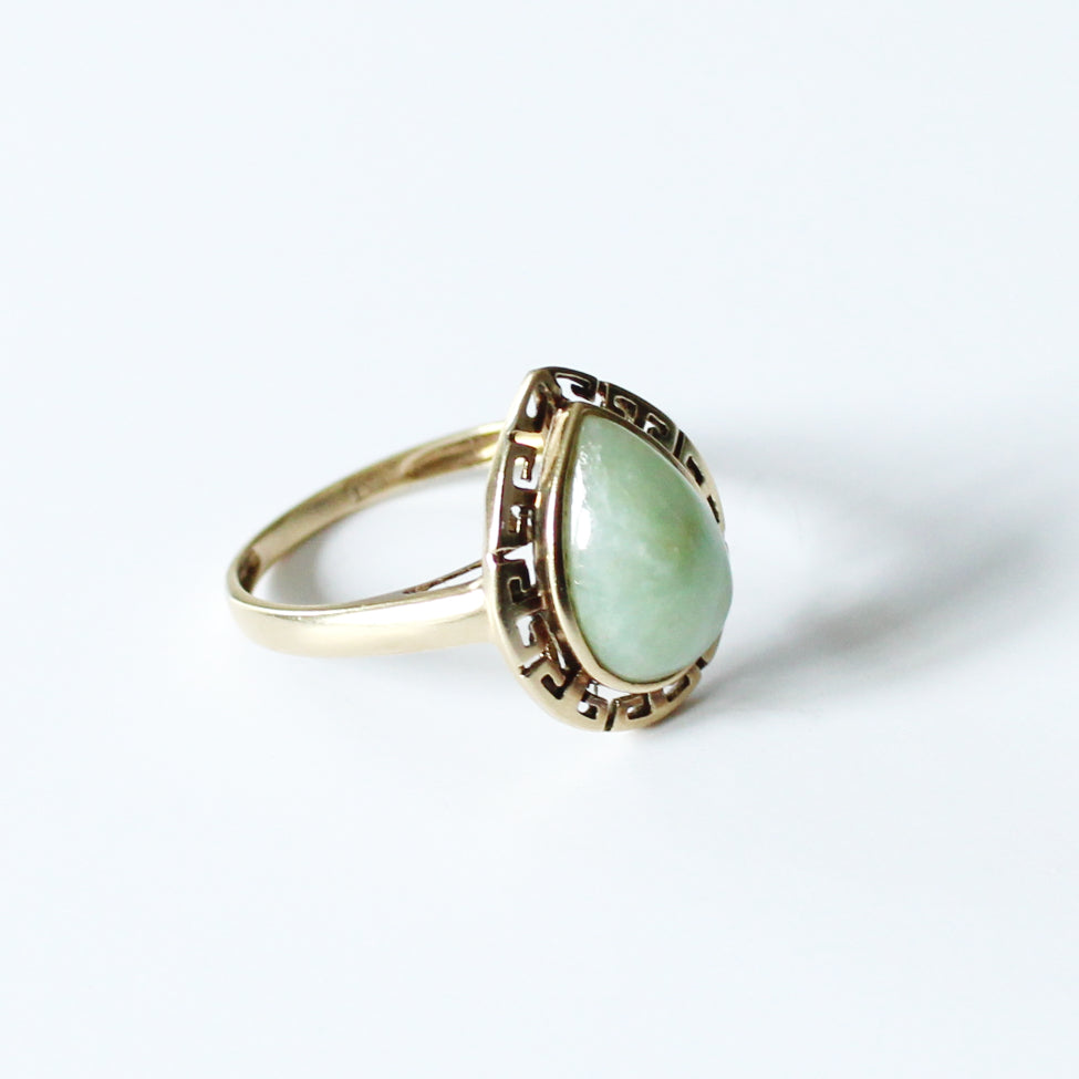 Vintage 9ct Gold Jade Greek Key Ring