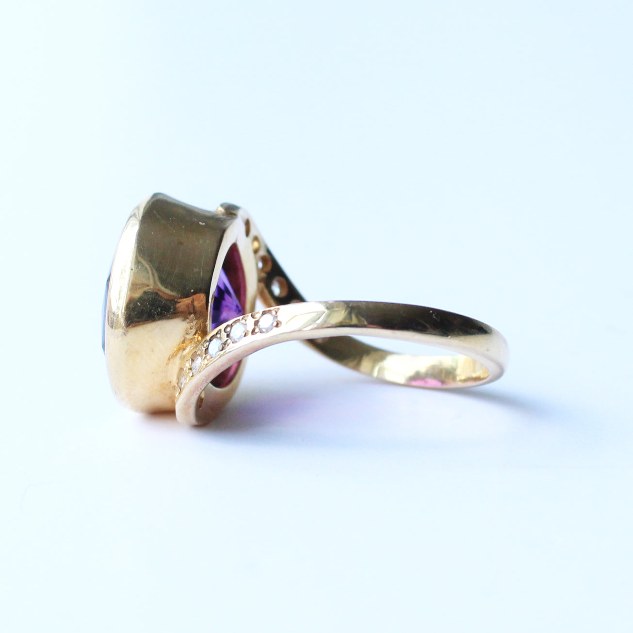 Unique 9ct Gold Amethyst & Diamond Ring