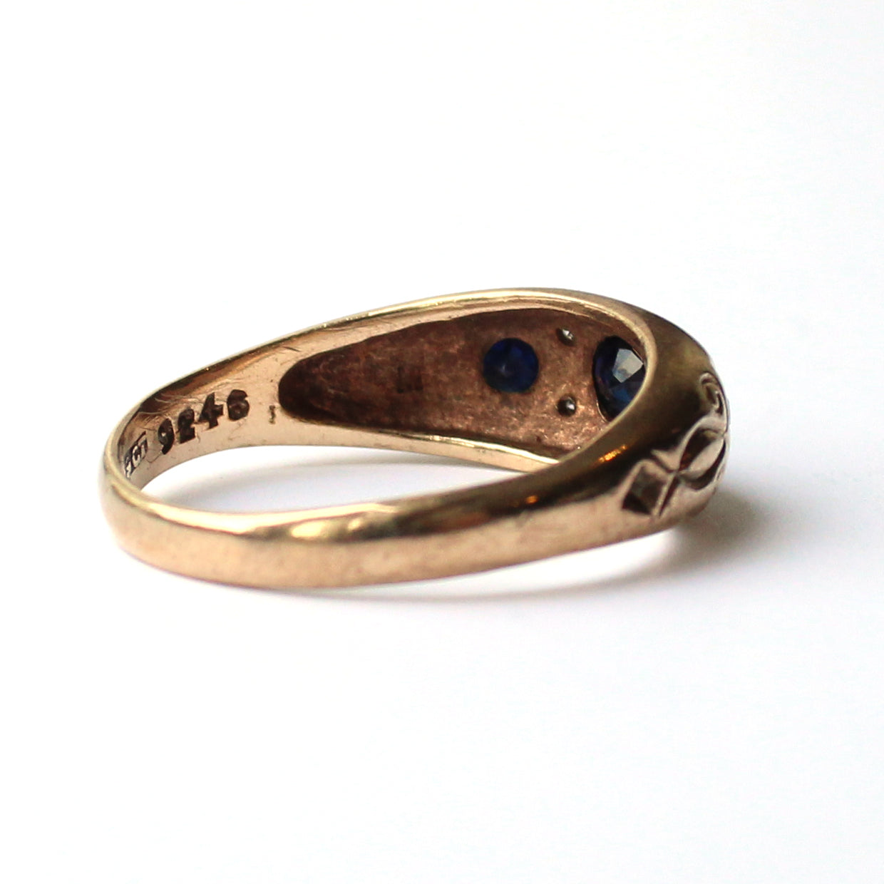 Vintage 9ct Gold Sapphire & Diamond Gypsy Ring