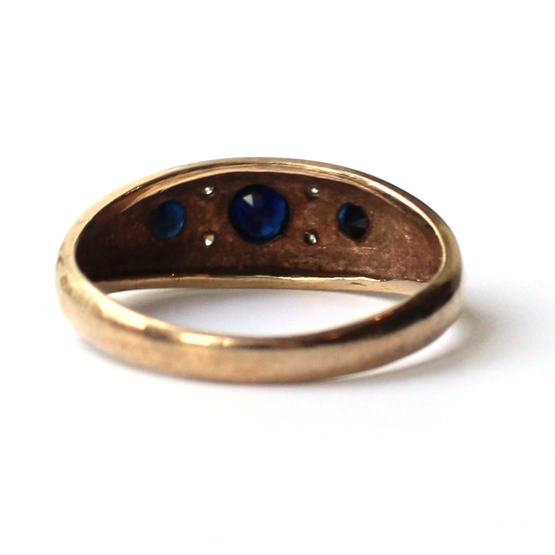 Vintage 9ct Gold Sapphire & Diamond Gypsy Ring