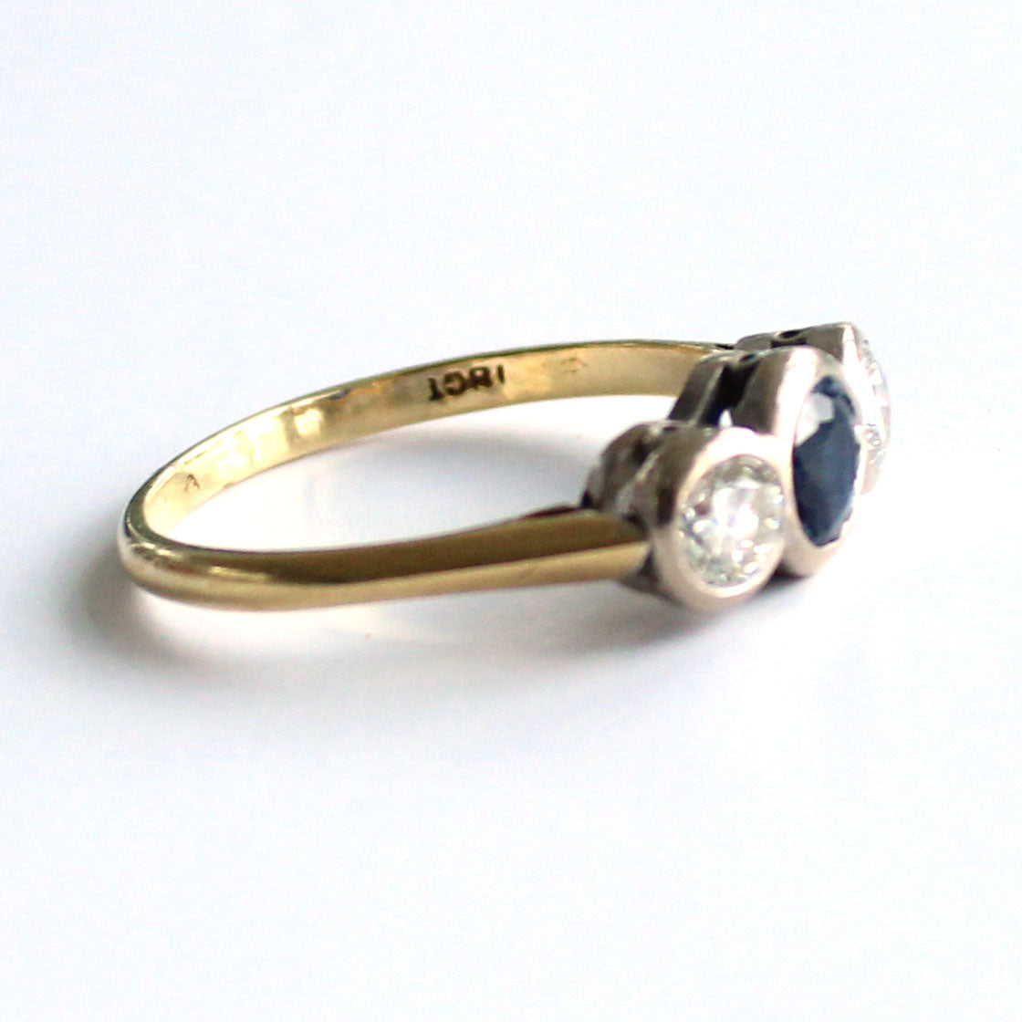 Art Deco 18ct Gold Sapphire & Diamond Ring