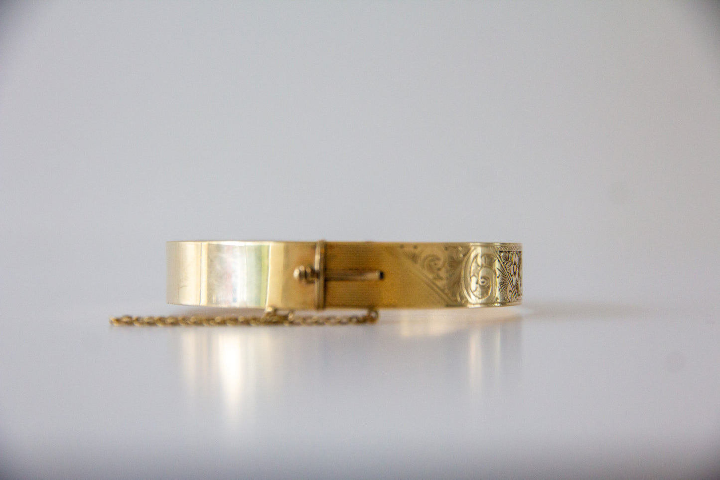 Antique 9ct Rolled Gold Hinged Bangle