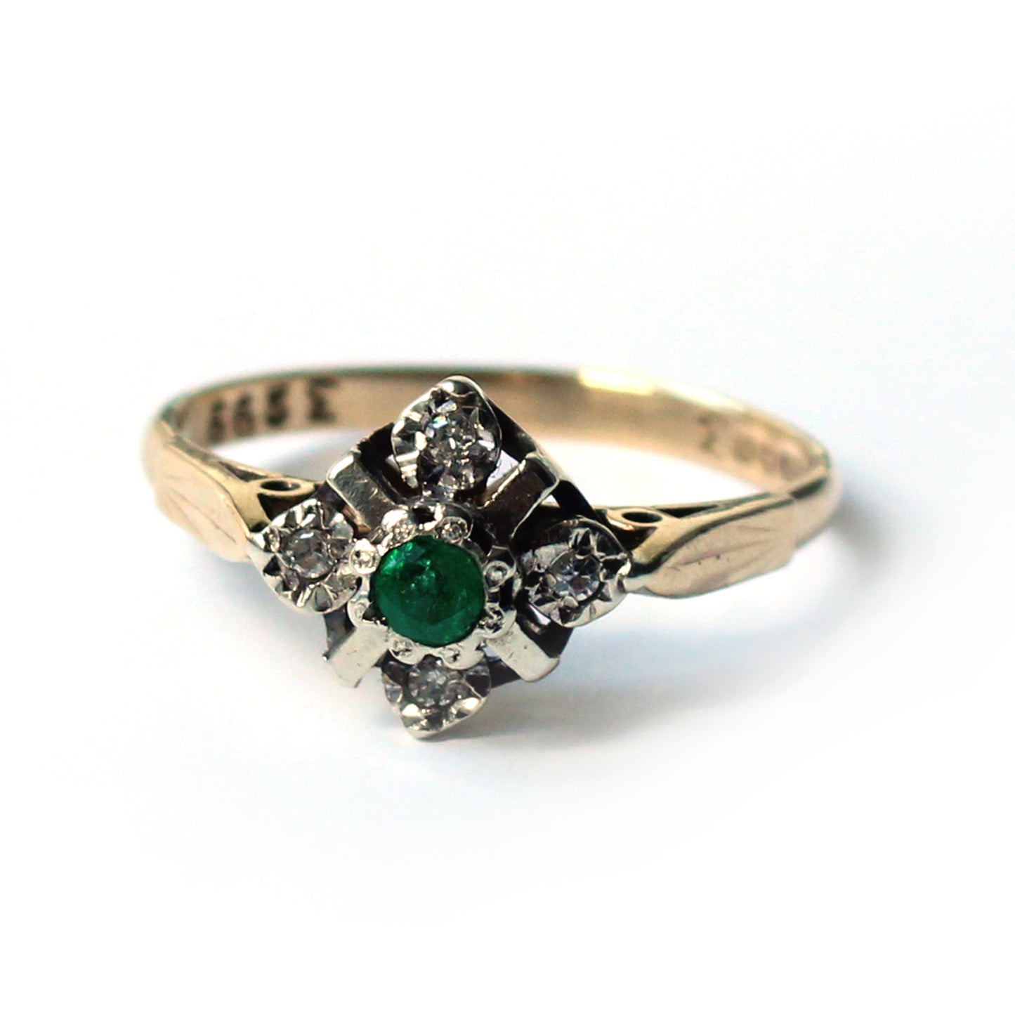 Vintage 9ct Gold Emerald & Diamond Ring