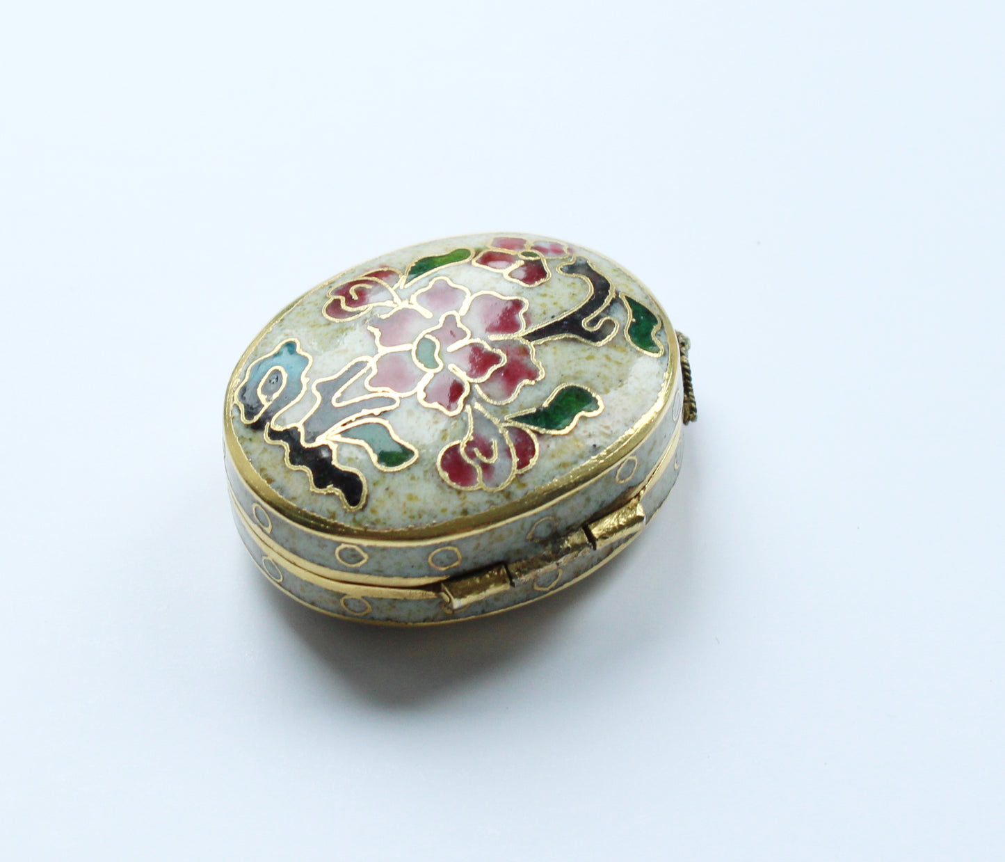Pretty Vintage Chinese Cloisonne Enamel Floral Locket