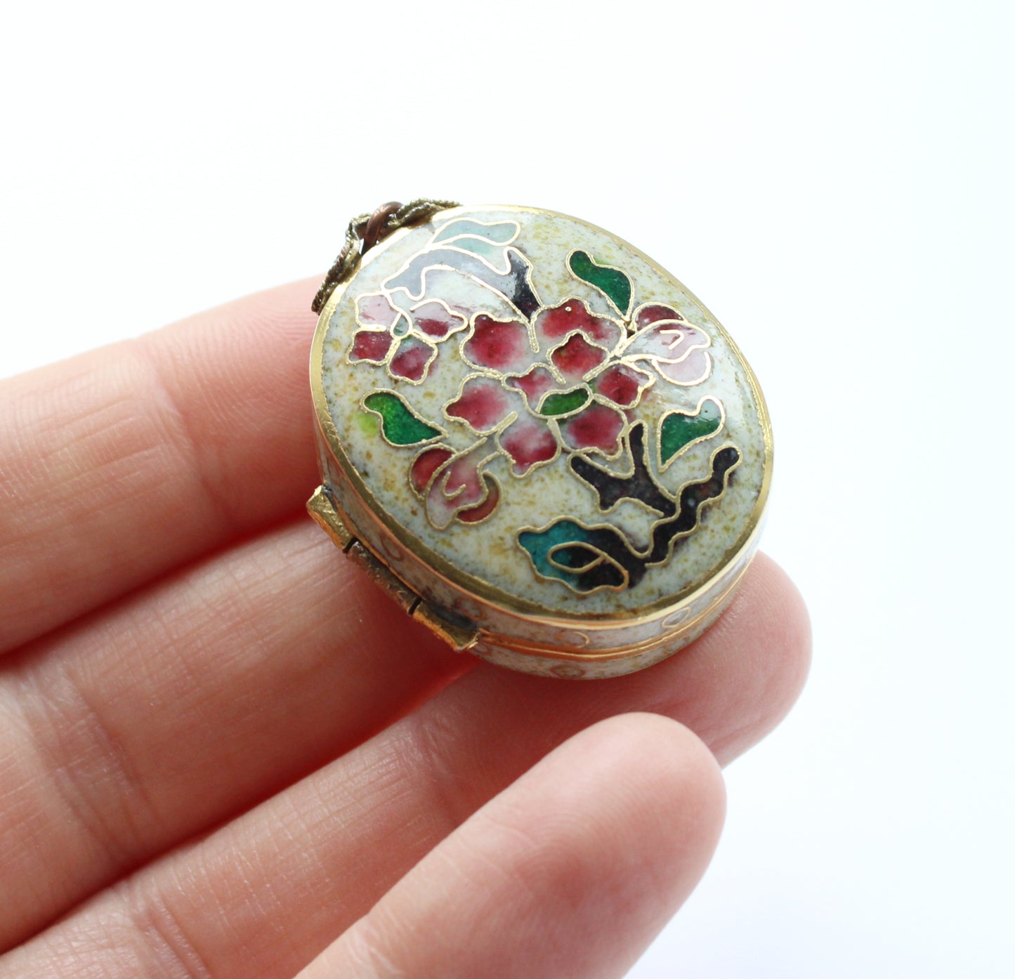 Pretty Vintage Chinese Cloisonne Enamel Floral Locket
