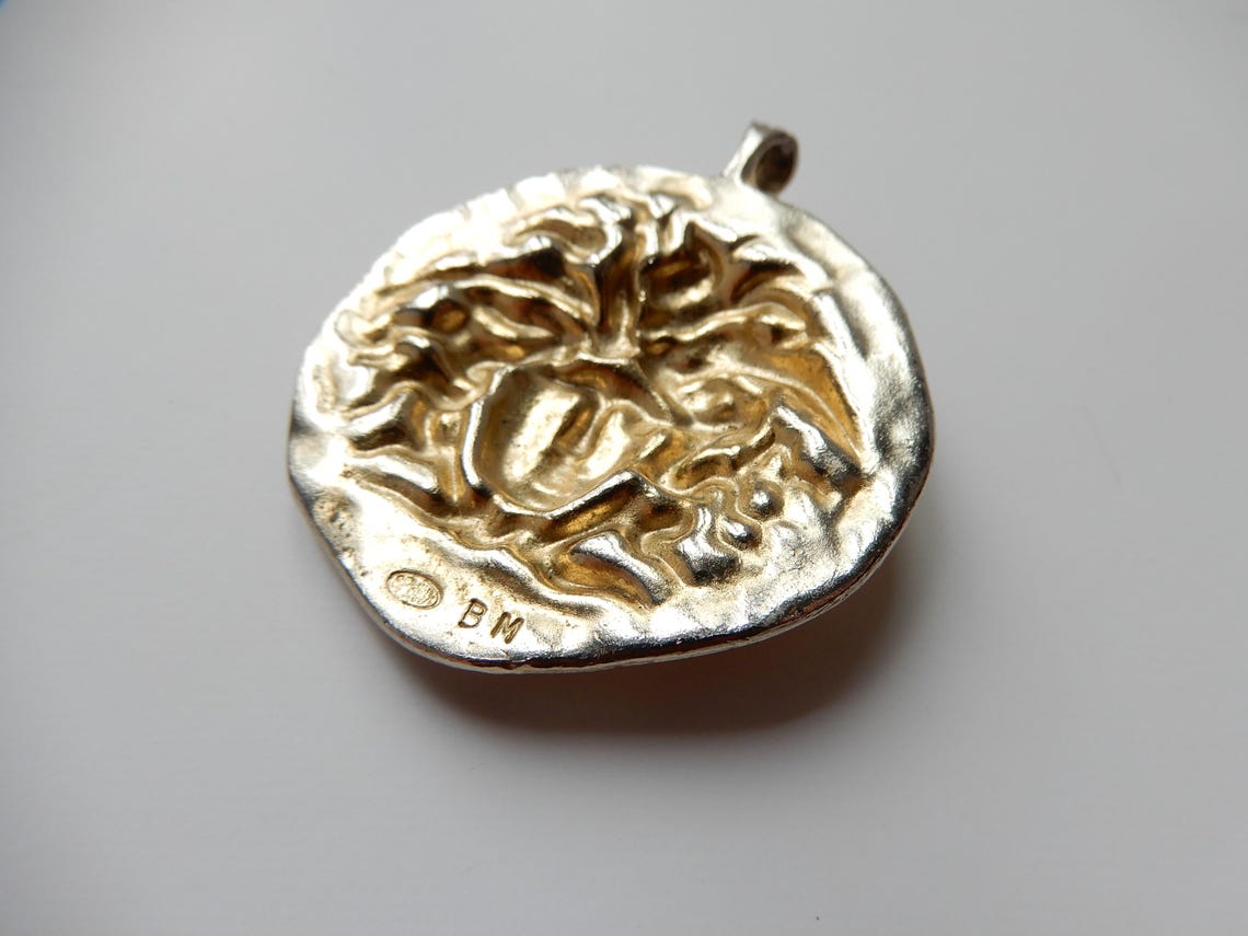 Vintage 1970s Sphinx for British Museum Medusa Goldplated Pendant