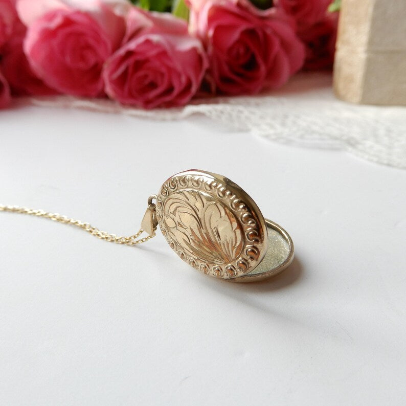 Vintage Rolled Gold Locket with 925 Silver Chain