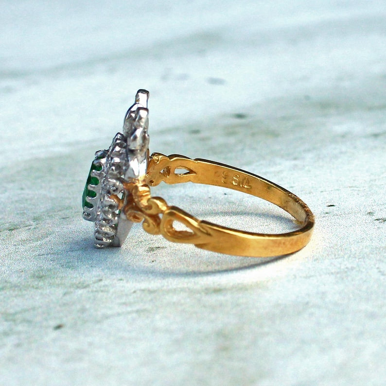Victorian style Sterling Silver Emerald Paste Sweetheart Ring