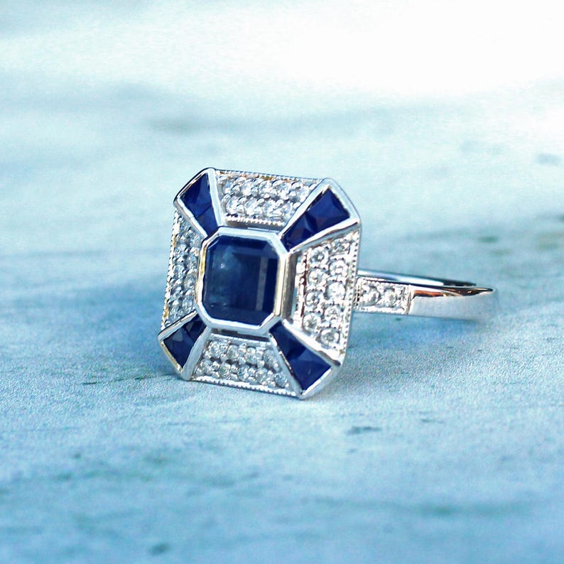 Art Deco style 9ct White Gold Sapphire & Diamond Ring