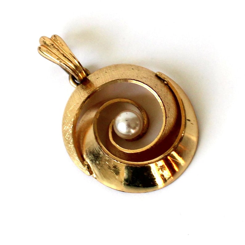 Vintage Rolled Gold Faux Pearl Spiral Pendant