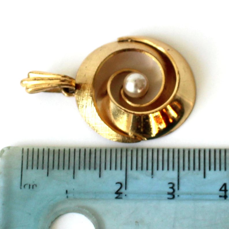 Vintage Rolled Gold Faux Pearl Spiral Pendant