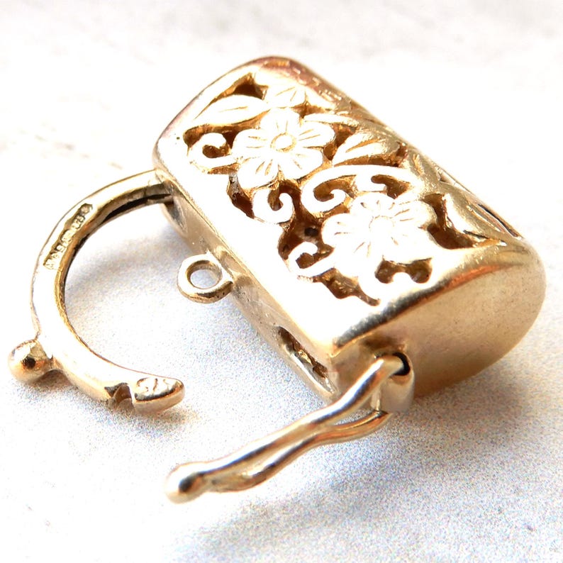 Vintage 9ct Gold Diamond Handbag Purse Charm