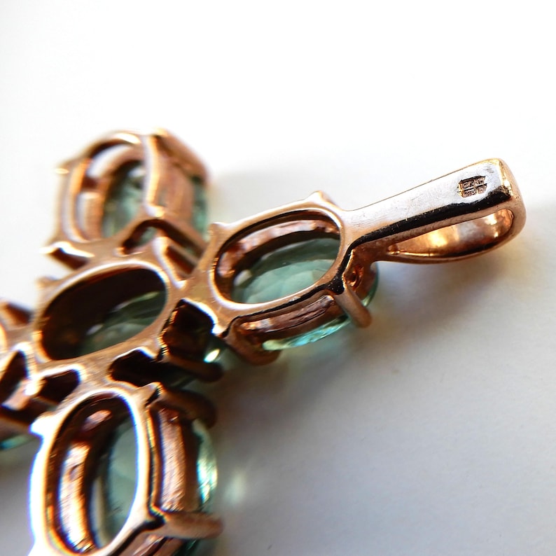 Vintage 9ct Gold Faceted Taupe Glass Cross