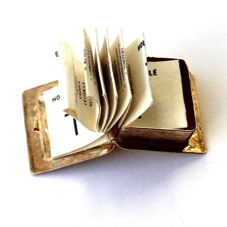 Vintage 9ct Gold Holy Bible Charm 2.2grams