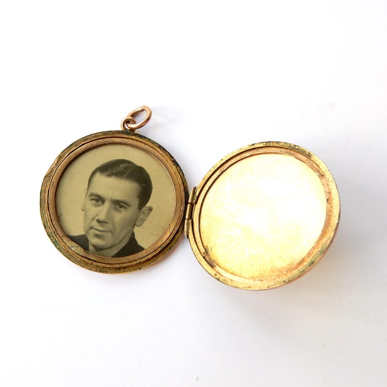 Antique 9ct Gold Back & Front Locket