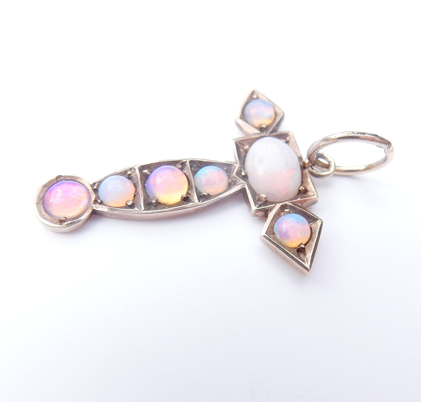 Exquisite Victorian 9ct Gold Opal Pendant