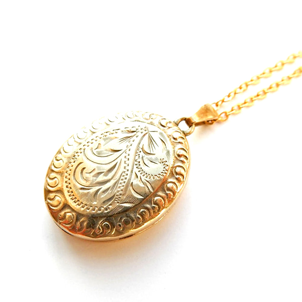 Vintage 9ct Gold Back & Front Oval Locket with Chain