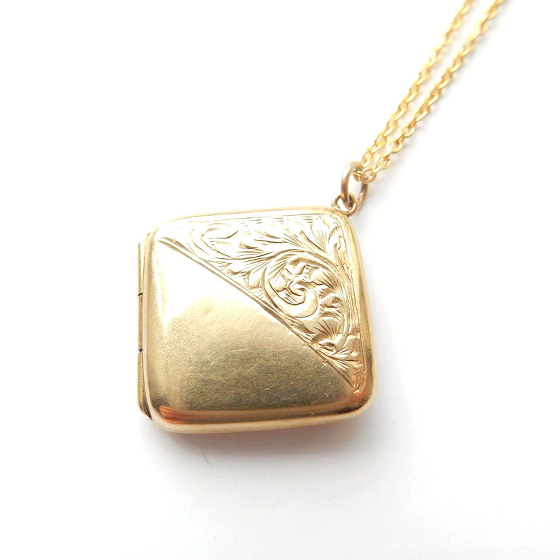 Vintage 9ct Gold Back & Front Diamond Locket & Chain