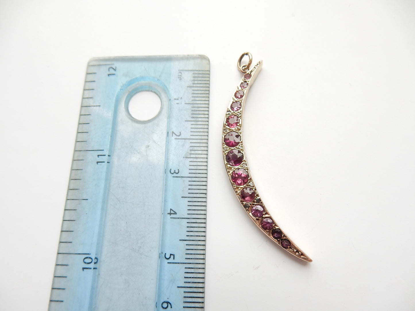 Antique 9ct Gold Garnet Moon Crescent Pendant