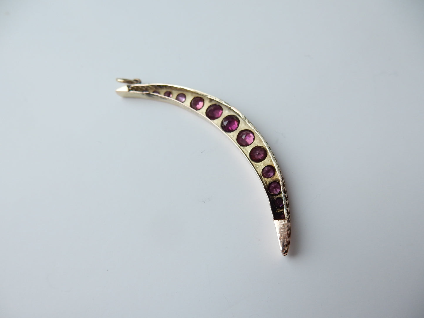 Antique 9ct Gold Garnet Moon Crescent Pendant