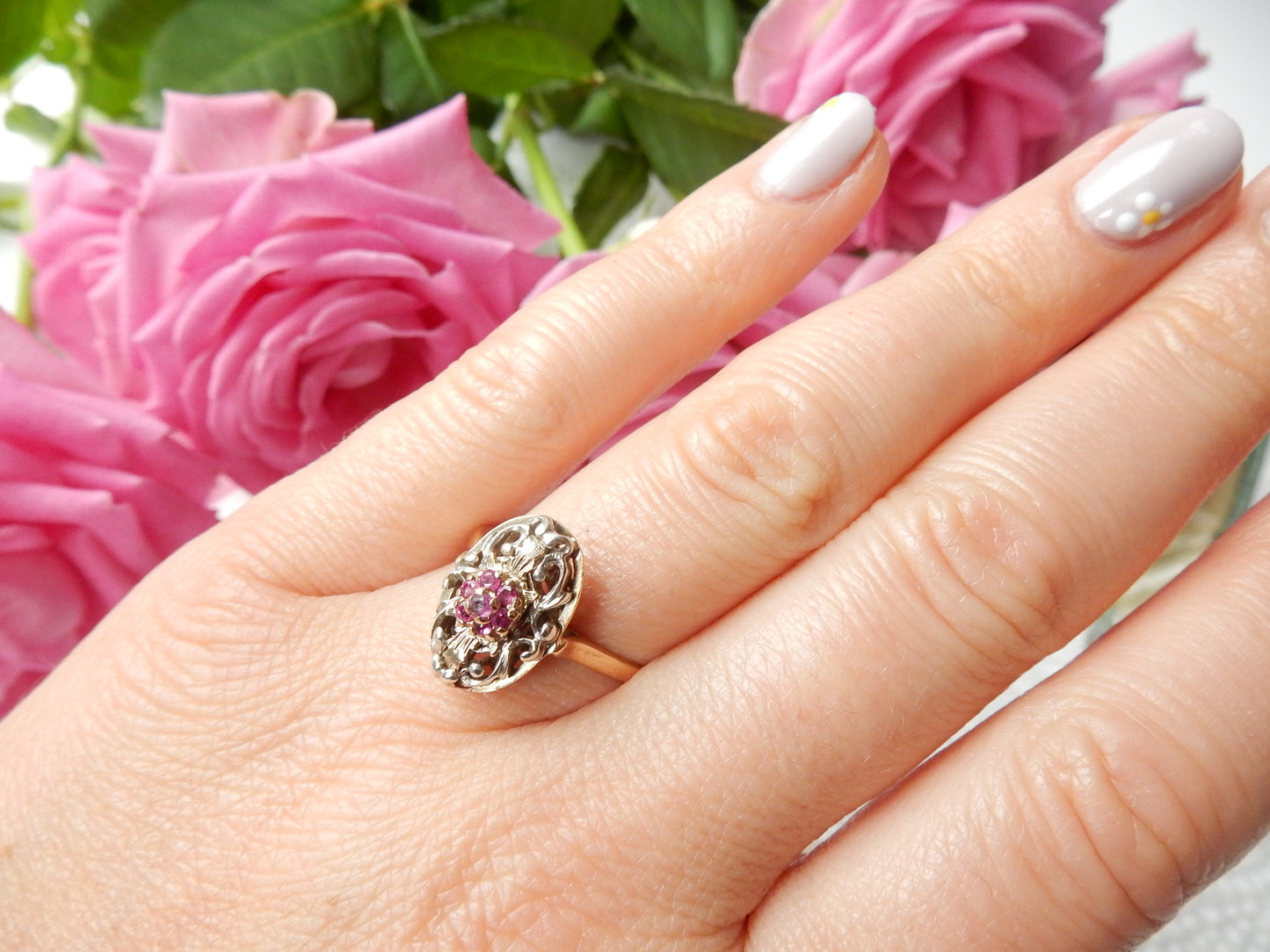 Unusual Antique 9ct White Gold Filigree Ruby Ring US Size 8 3/4 UK S