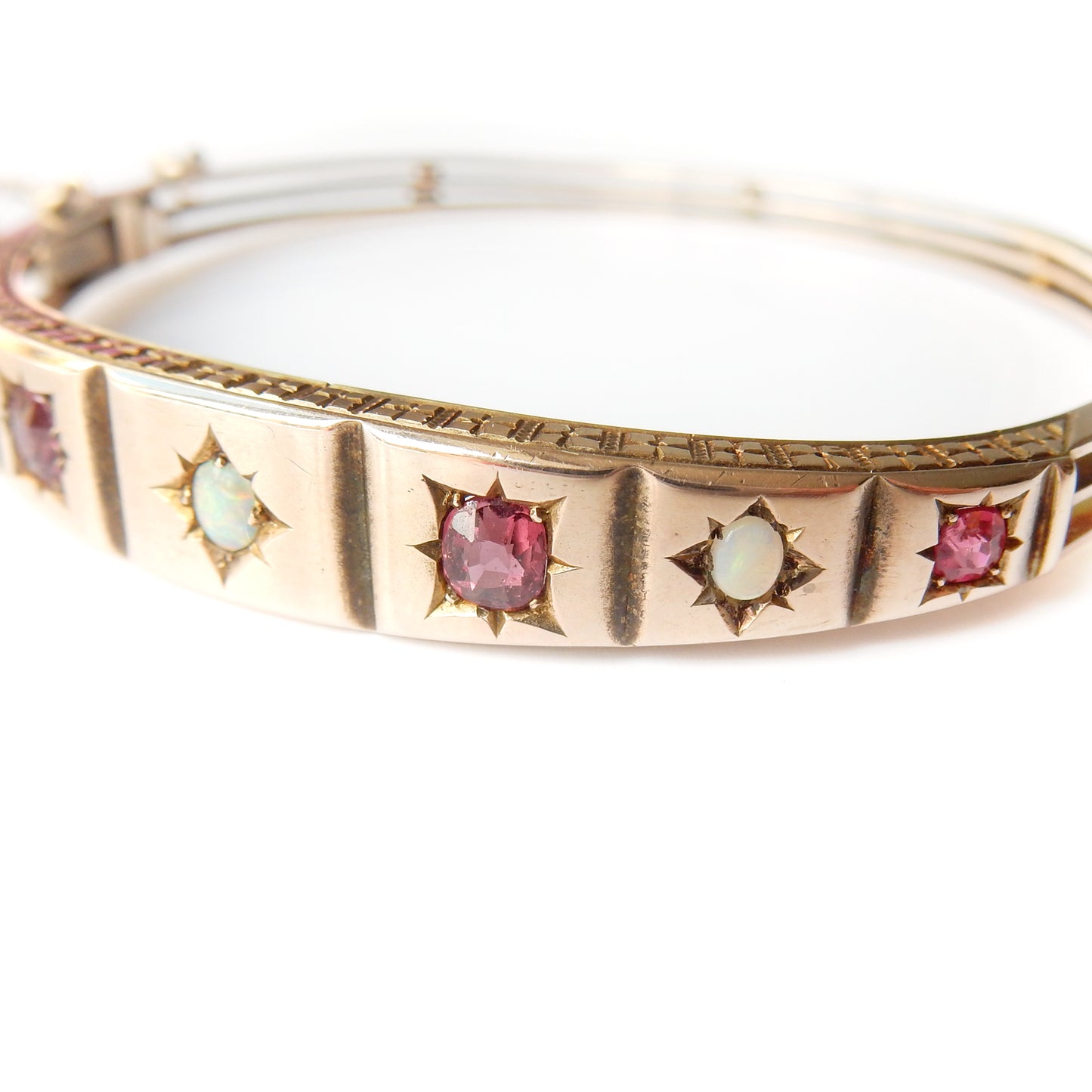 Victorian 9ct Gold Opal & Ruby Starburst Bangle Bracelet 5 3/4" (10.7grams)