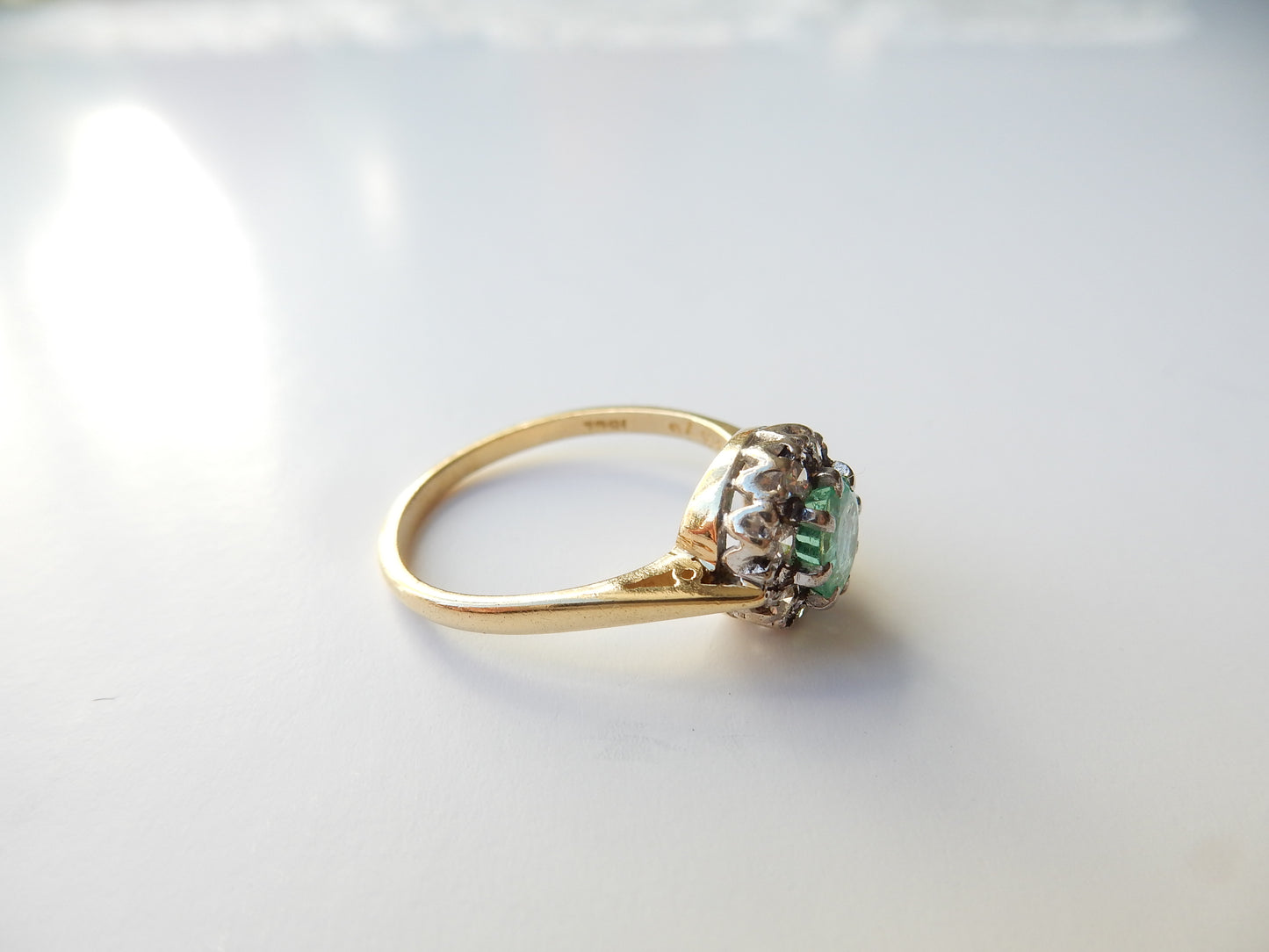 Antique 18ct Gold Emerald & Diamond Halo Ring UK Size M 1/2 US 6