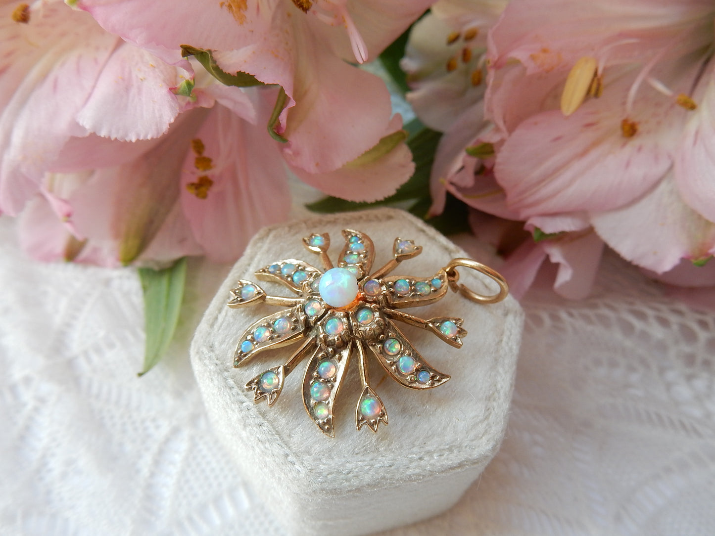 Antique 9ct Gold Opal Celestial Star Pendant