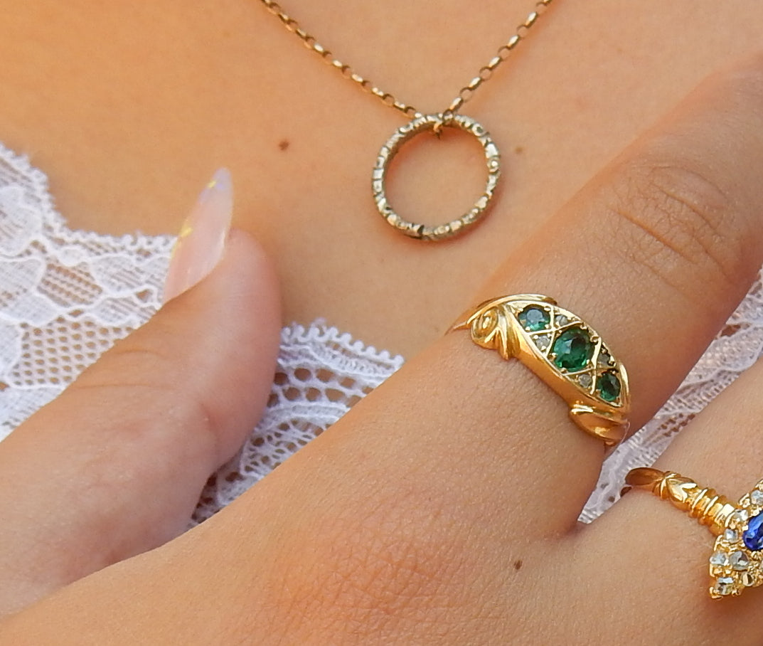 Antique 18ct Gold Demantoid Garnet & Diamond Gypsy Ring US Size 7.5 UK P 1/2